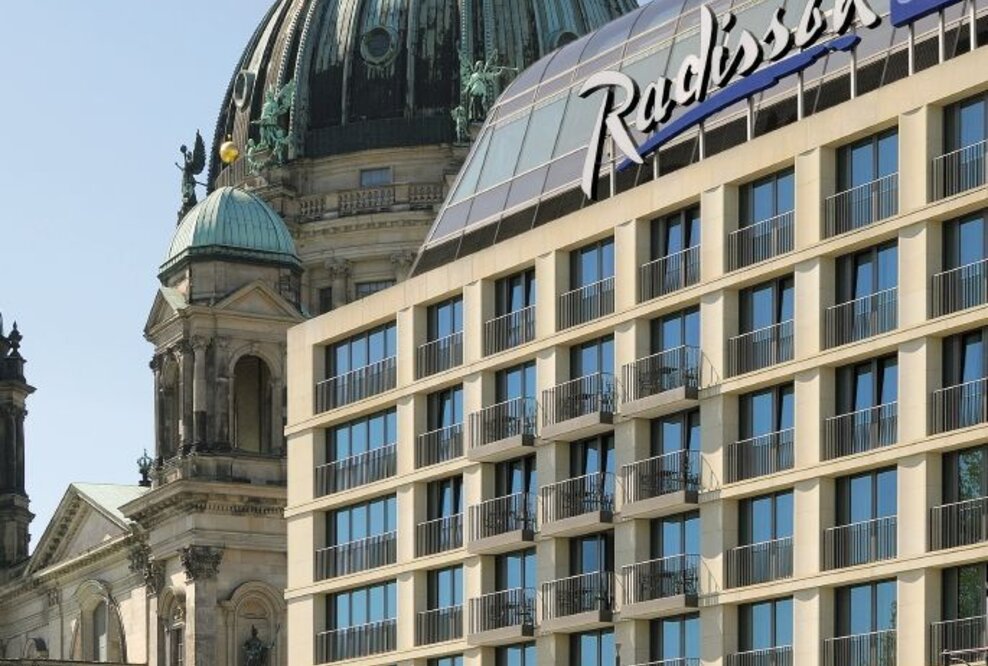 Germany´s Leading Business Hotel 2013: Radisson Blu Hotel, Berlin mit World Travel Award als bestes Geschäftsre