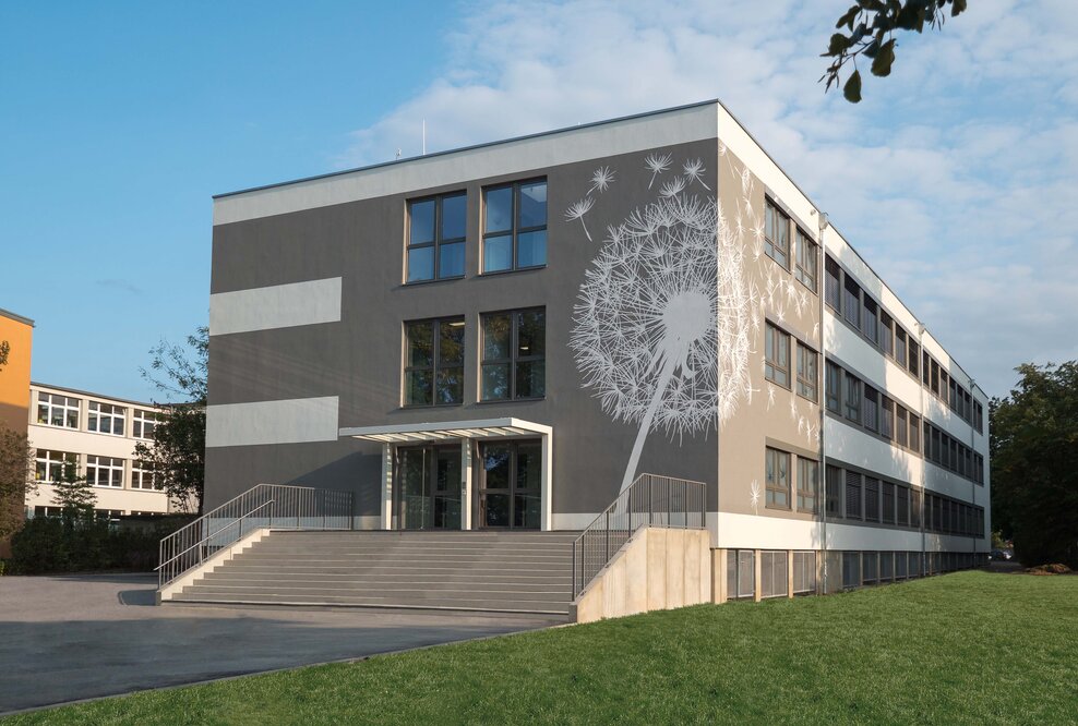 ALHO realisiert Dresdens erste Schule in Modulbauweise