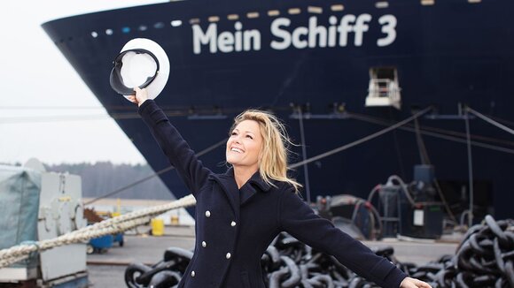 TUI Cruises tauft Kreuzfahrtschiff Mein Schiff 3 mit Taufpatin Helene Fischer
