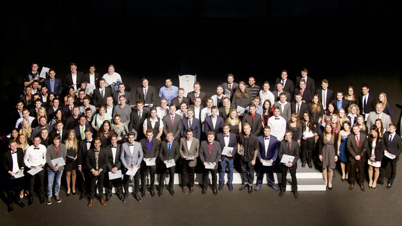 Audi Neckarsulm übernimmt 139 Auszubildende und Studierende