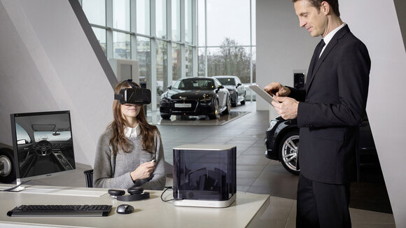 Audi VR experience: das Autohaus im Aktenkoffer