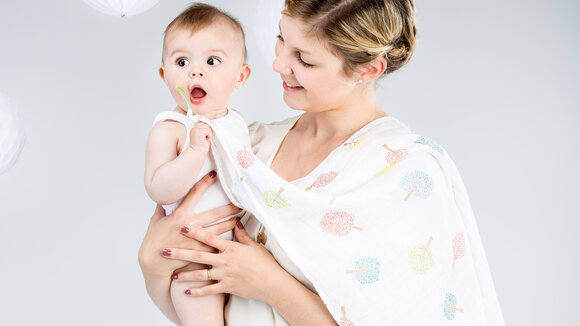 Von Müttern für Mütter Aktion: Blogger-Mamas designen Wickeltücher für die neue Babymoov-Kollketion