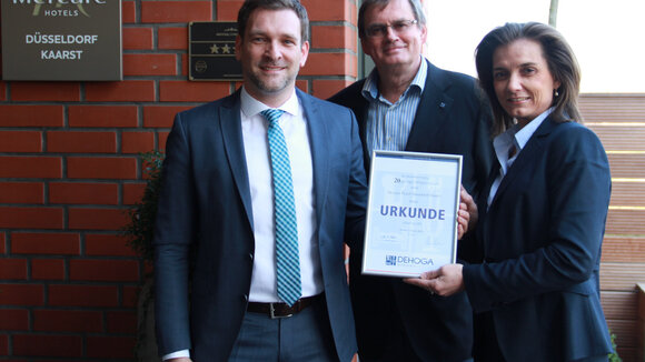 20 Jahre starke Partnerschaft: DEHOGA Nordrhein ehrt Mercure Hotel Düsseldorf Kaarst