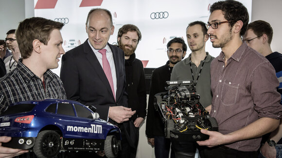 Sieger nach Punkten: Team FAUtonOHM gewinnt den Audi Autonomous Driving Cup 2016
