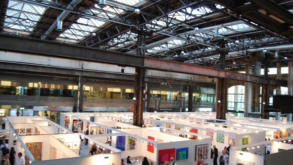 Die internationale Messe für Kunst ART INTERNATIONAL ZURICH etabliert sich als hochkarätige Kunstmesse in Zürich.