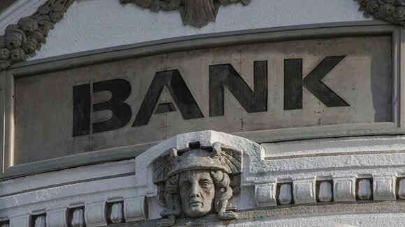 Digital im Abwehrmodus: Klassische Banken ignorieren Kundenwünsche