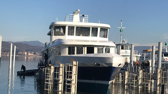 Der Frühling am Lago Maggiore bringt Hybridschifffahrt