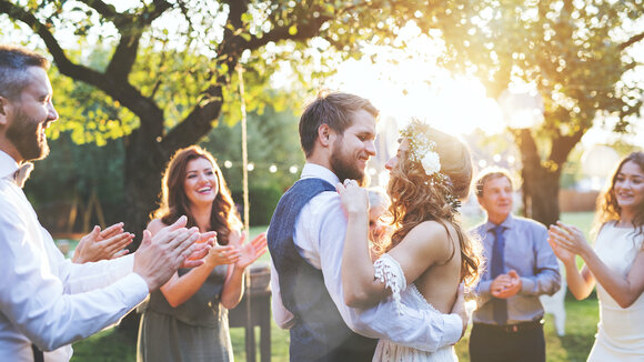 Corona-Lockerungen für private Feiern: erwarteter Aufschwung in der Hochzeitsbranche