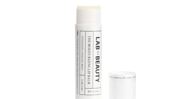 Lab to Beauty – The Moisturizing Lip Balm
