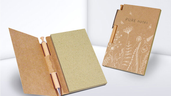 Sichtbar nachhaltig:  Bei der Produktlinie PURE notes sind die Naturmaterialien wichtigstes Gestaltungselement.